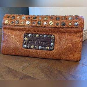 Old Trend Women's Genuine Leather Zip Wallet